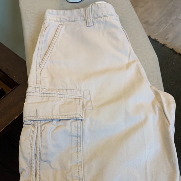 Dockers cargo shorts 34 waist - Picture 3 of 4
